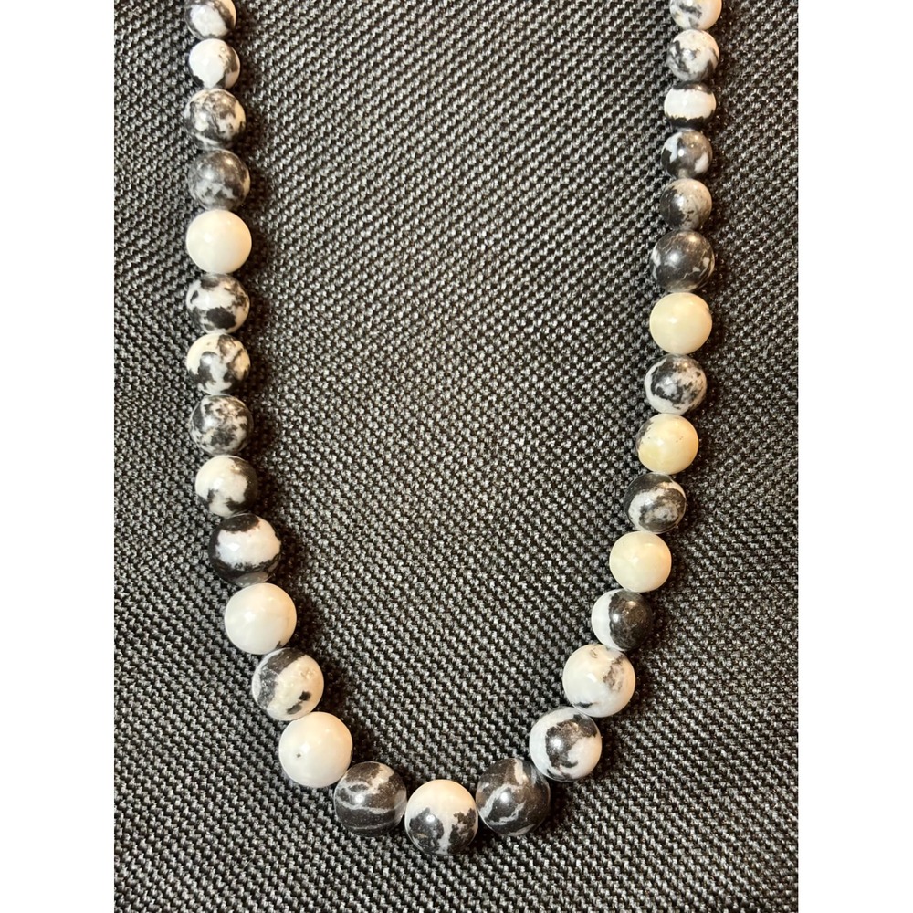 Black and White Spotted Stone Bead Necklace Polished Round Marble Style 22 Inch
